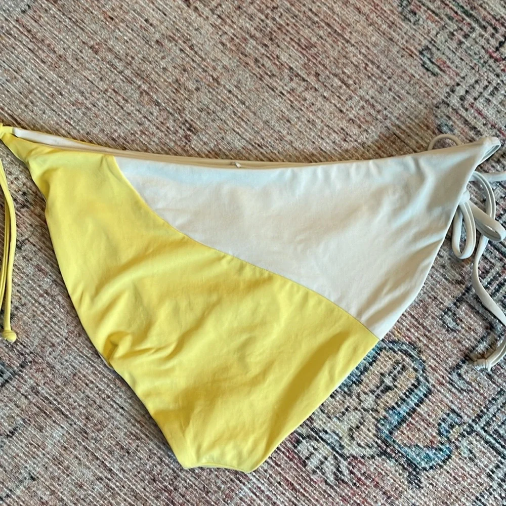 l*space Yellow and White Colorblock Dani Bikini Bottom String‎ Ties XL